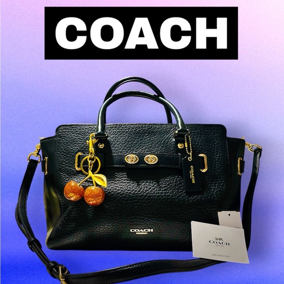 Coach Handbags - Coach Y2K soho black Leather Carryall crossbody bag Pebbled Leather Satchel